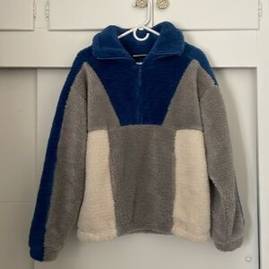 Easy Standard Fleece Pullover NWOT